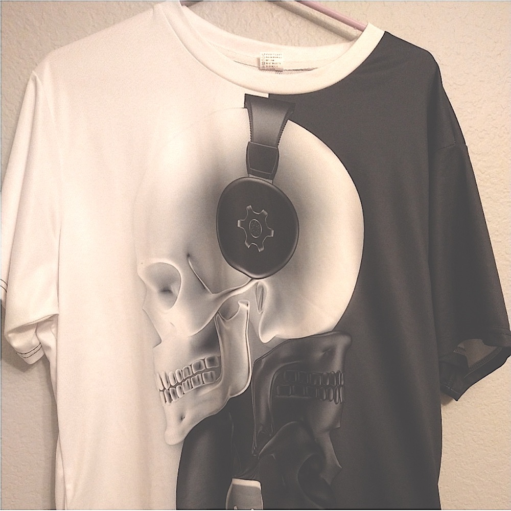 Skull Print Tshirt Size 2XL Unisex T-shirt NEW